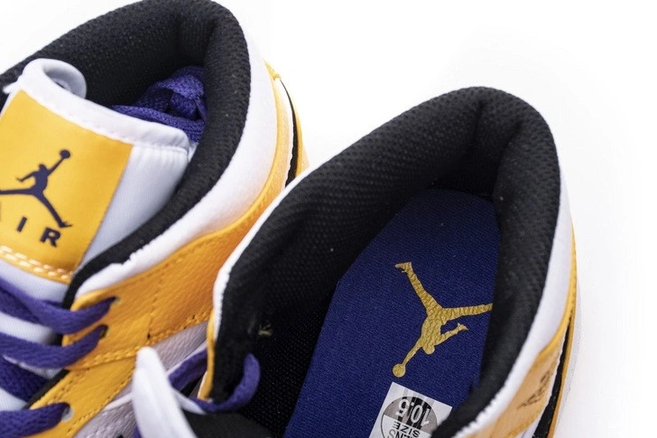 Lakers 1 Mid  air 852542-700 SE Jordan 0917